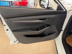 Mazda3 Axela 2.0L Automatic Elegant Edition - ფოტო 16