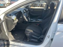 SAIC MG i5 2021 1.5L CVT Platinum Edition - ფოტო 4