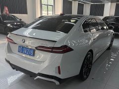 BMW 5 Series 530Li Premier M Sport Package - ფოტო 11