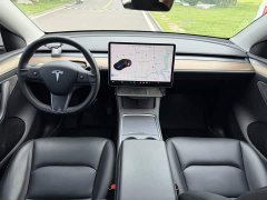 Tesla Model Y Long Range All-Wheel Drive - ფოტო 8