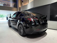 Tesla Model Y 2022 Facelift Rear-Wheel Drive - ფოტო 4