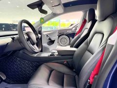Tesla Model Y Long Range All-Wheel Drive - ფოტო 7