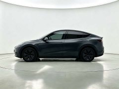 Tesla Model Y Rear-Wheel Drive - ფოტო 7