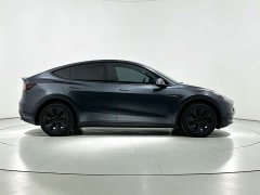 Tesla Model Y Rear-Wheel Drive - ფოტო 8