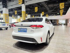 Toyota Corolla Hybrid 1.8H E-CVT Luxury - ფოტო 4
