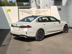 BMW 5 Series 530Li Premier M Sport Package - ფოტო 4