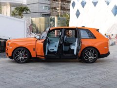 Rolls-Royce Cullinan Black Badge - ფოტო 8