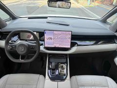 Zeekr Geely Zeekr 009 Six-Seat Executive AWD 108kWh - ფოტო 15
