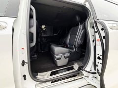 Toyota Gravia 2.5L Hybrid Comfort Edition - ფოტო 9