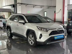 Toyota RAV4 2.0L CVT FWD Style Edition - ფოტო 3