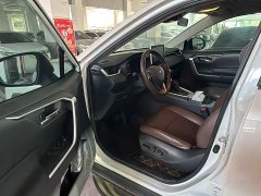 Toyota RAV4 2.0L CVT FWD Style Edition - ფოტო 7
