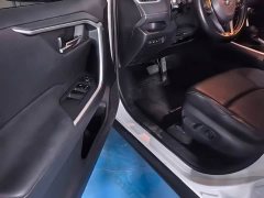 Toyota Venza 2020 2.0L CVT AWD Luxury - ფოტო 7