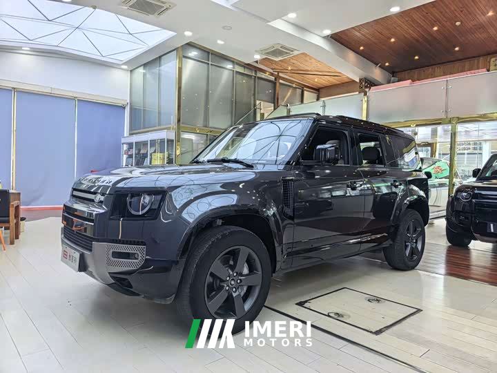 Land Rover Defender 110 3.0T P400 X-Dynamic HSE