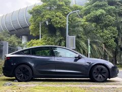 Tesla Model 3 2023 Rear-Wheel Drive - ფოტო 4