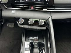 Hyundai Elantra 1.5L CVT GLX Elite - ფოტო 14