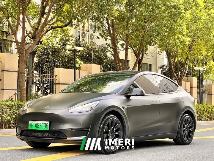 Tesla Model Y Facelift Rear-Wheel Drive