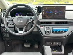 Honda Elysion 2.0L e:HEV Luxury Prestige Edition - ფოტო 11