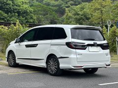 Honda Elysion 2.0L e:HEV Luxury Prestige Edition - ფოტო 19