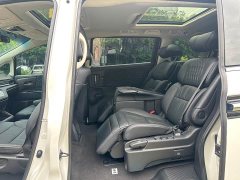 Honda Elysion 2.0L e:HEV Luxury Prestige Edition - ფოტო 5