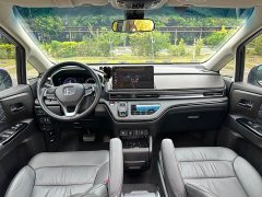 Honda Elysion 2.0L e:HEV Luxury Prestige Edition - ფოტო 9