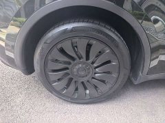 Tesla Model Y Long Range All-Wheel Drive - ფოტო 14