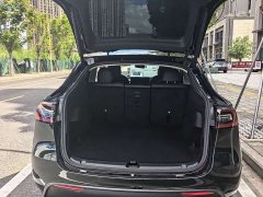 Tesla Model Y Long Range All-Wheel Drive - ფოტო 17