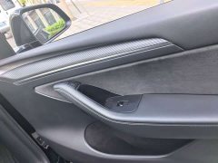 Tesla Model Y Long Range All-Wheel Drive - ფოტო 18