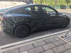 Tesla Model Y Long Range All-Wheel Drive - ფოტო 20