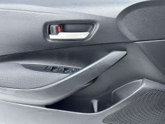 Toyota Corolla 1.8L CVT Luxury - ფოტო 14