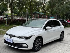 Volkswagen Golf 2021 280TSI DSG 30th Anniversary Edition - ფოტო 1