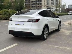 Tesla Model Y 2022 Facelift Rear-Wheel Drive - ფოტო 10
