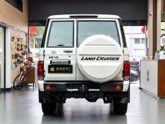 Toyota Land Cruiser (Imported) LC76 2023 4.0L Manual - ფოტო 5