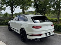 Bentley Bentayga 4.0T V8 - ფოტო 4