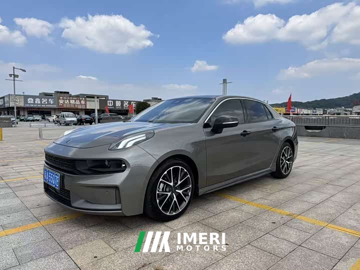 Lynk & Co 03 1.5T DCT Pro