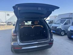 Li Auto ONE Extended Range 6-Seater - ფოტო 9