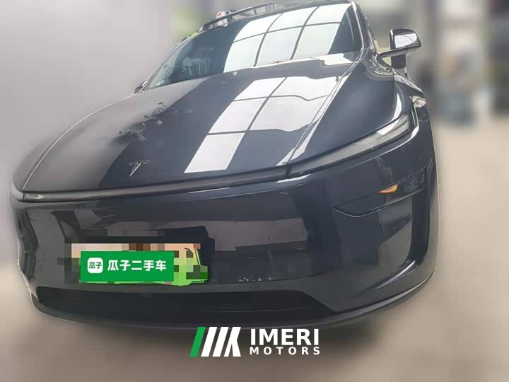 Tesla Model Y Rear-Wheel Drive