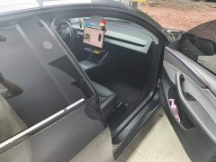 Tesla Model Y Rear-Wheel Drive - ფოტო 19