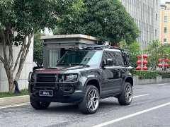 Land Rover Defender 90 3.0T P400 HSE - ფოტო 1