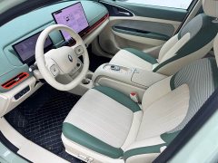ORA Good Cat 2025 430km Deluxe Edition - ფოტო 4