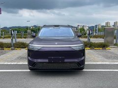 AITO M8 Pure Electric Ultra 5-Seater AWD (192-Channel LiDAR) - ფოტო 2