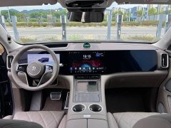 AITO M8 Pure Electric Ultra 5-Seater AWD (192-Channel LiDAR) - ფოტო 8