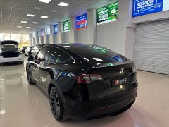 Tesla Model Y Performance All-Wheel Drive - ფოტო 4