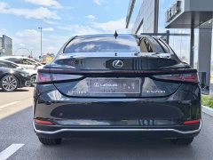 Lexus ES 200 Premium Edition - ფოტო 11