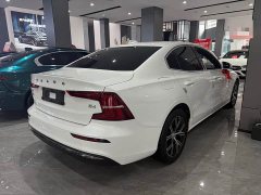 Volvo S60 B4 Smart Luxury Edition - ფოტო 8