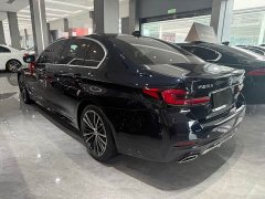 BMW 5 Series 530Li Premier M Sport Package - ფოტო 9