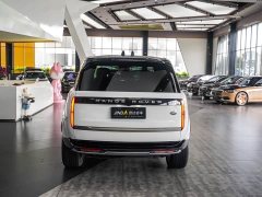 Land Rover Range Rover 3.0 L6 400PS Extended Wheelbase 7-Seater - ფოტო 17