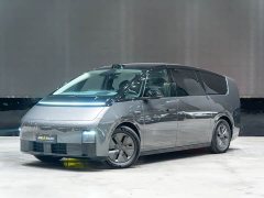 Li Auto Li Xiang MEGA Ultra - ფოტო 1