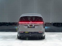 Li Auto Li Xiang MEGA Ultra - ფოტო 3
