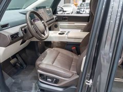 Li Auto Li Xiang MEGA Ultra - ფოტო 9