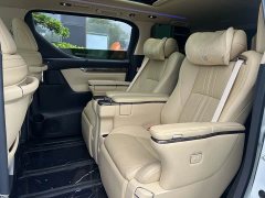 Toyota Vellfire Crown Hybrid 2.5L HV Premium Edition - ფოტო 3